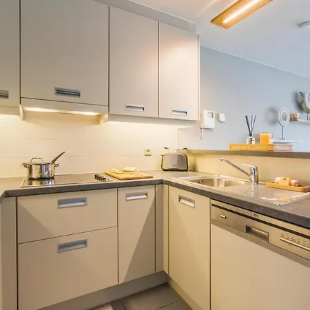 Aude De - Near The With Free Garagebox Appartamento