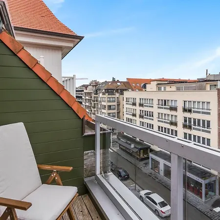 Aude De - Near The With Free Garagebox Nieuwpoort