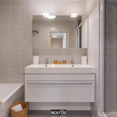Apartment Aude De - Near The With Free Garagebox *