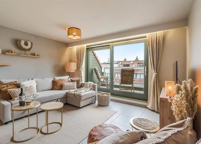 Aude De - Near The With Free Garagebox Apartment